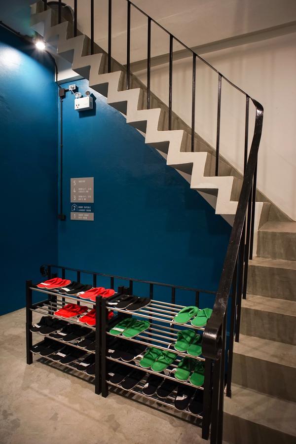 Bunny Burrow Hostel Bangkok Exterior photo